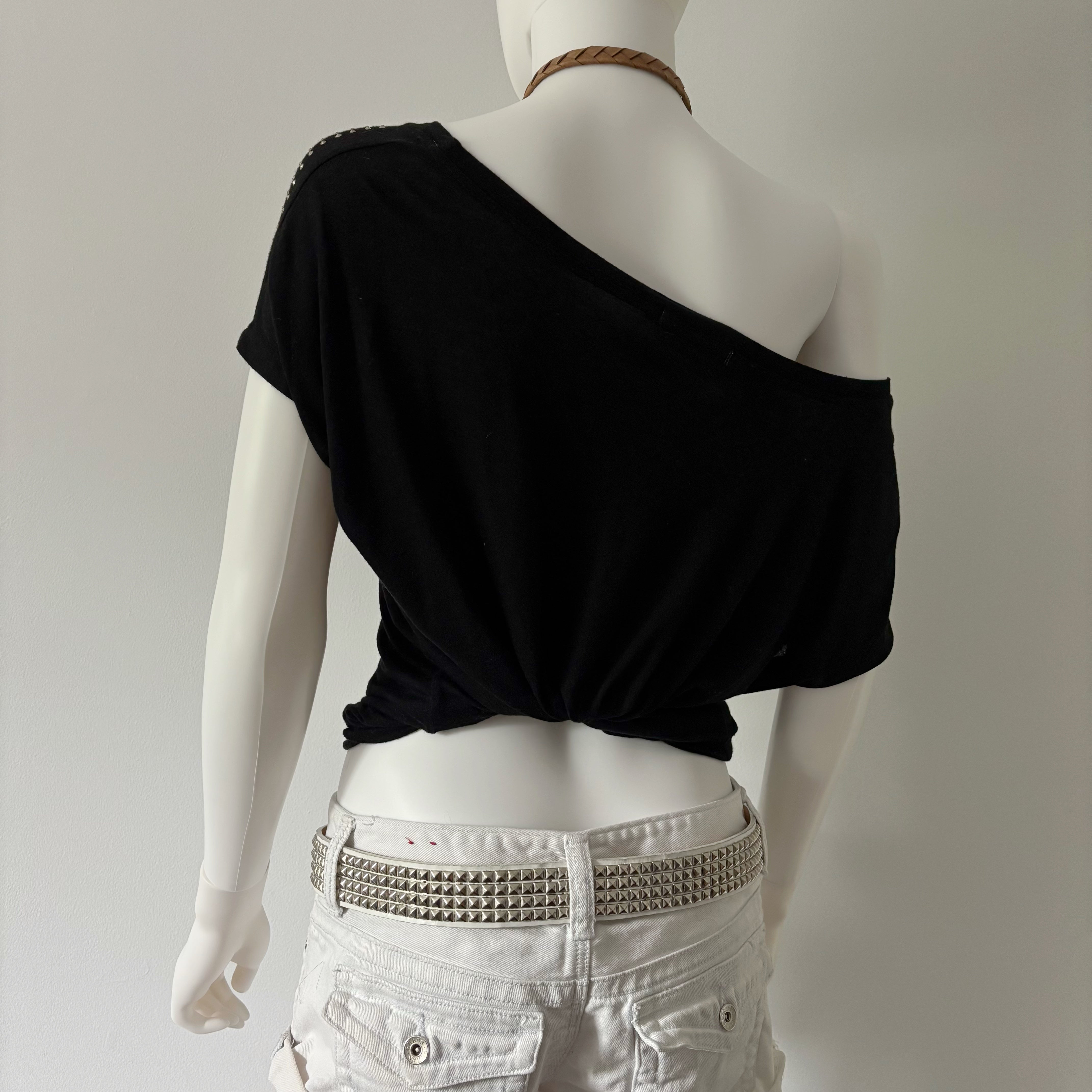 Off the Shoulder Lightening Tee